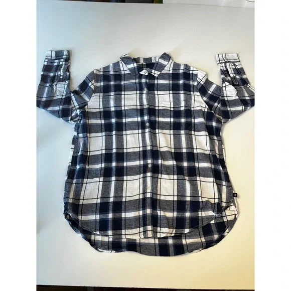 GAP Womens XL Flannel Shirt Blue White Plaid Long Sleeve Button Down‎ Top - Picture 2 of 10